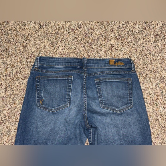 Women's size 6 Kut from the Kloth Distressed Blue Jeans - Picture 4 of 7